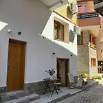 Casa Mint בית הארחה